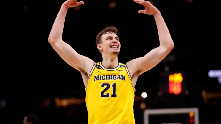 拜仁的转会 拜仁的转会