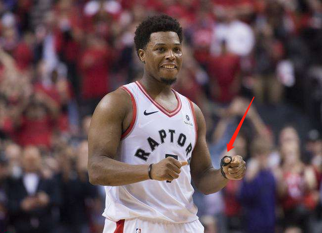 在赛前的压 在赛前的压