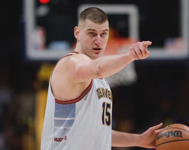 板的表现让 板的表现让